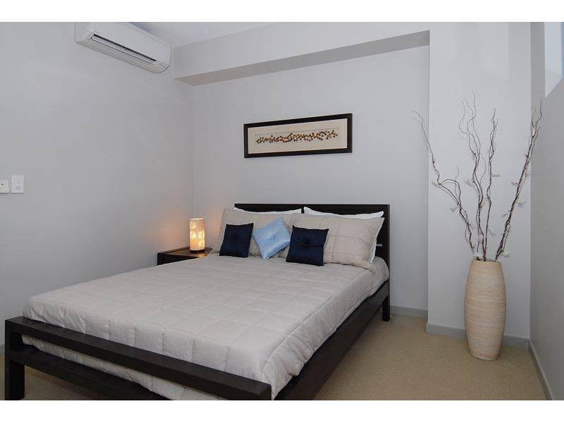 Yorkeys Knob QLD 4878