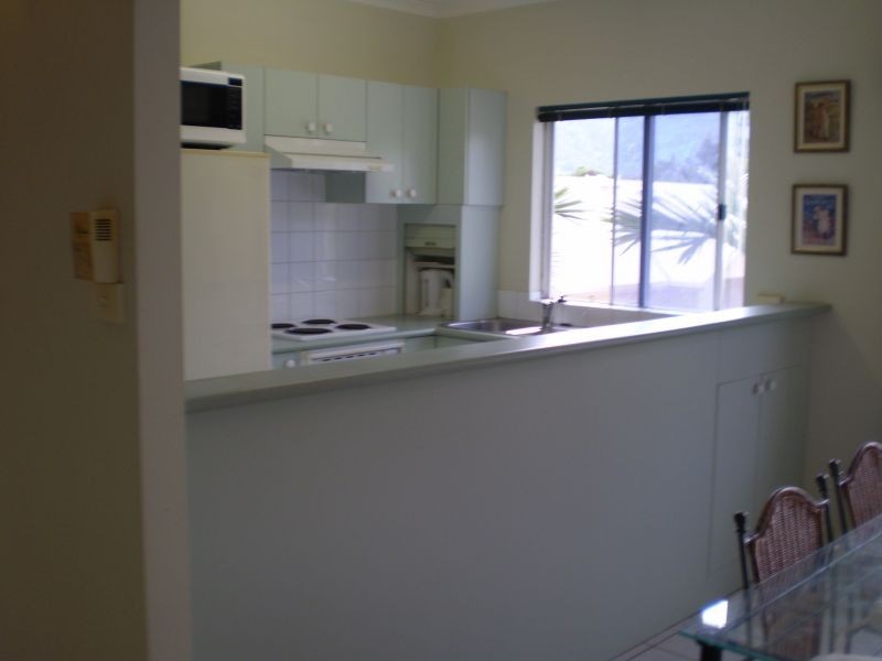 11, 203 Mayers Street, Cairns QLD 4870