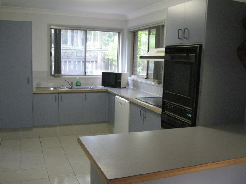 601 Pine Ridge Road, Biggera Waters QLD 4216