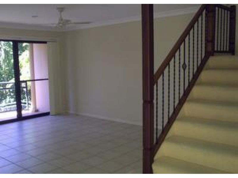 85 Palm Meadows Drive, Carrara QLD 4211