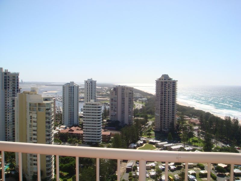 1 Peak Avenue, Main Beach QLD 4217