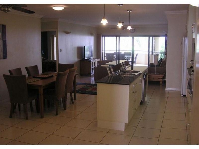 79 Spence Street, Cairns QLD 4870