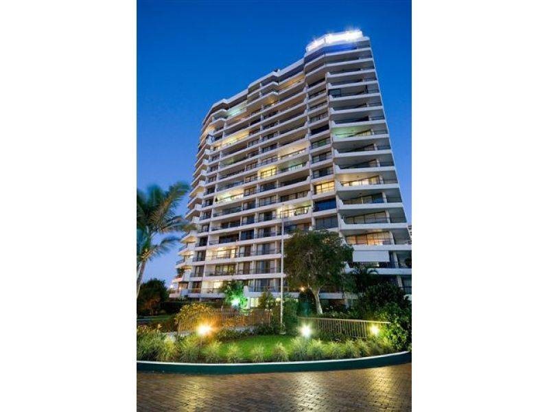 APARTMENT/unit 12/18 Commodore Drive, Paradise Waters QLD 4217