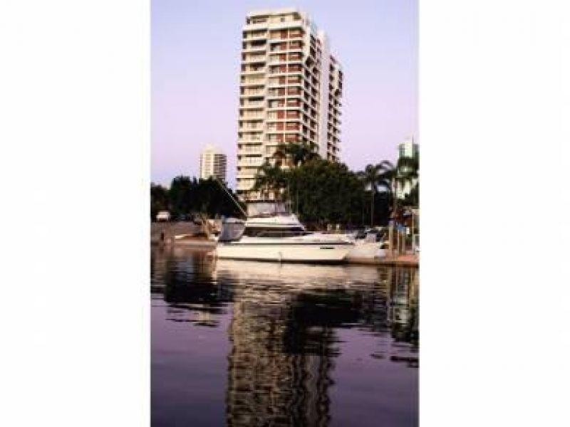 APARTMENT/unit 12/18 Commodore Drive, Paradise Waters QLD 4217