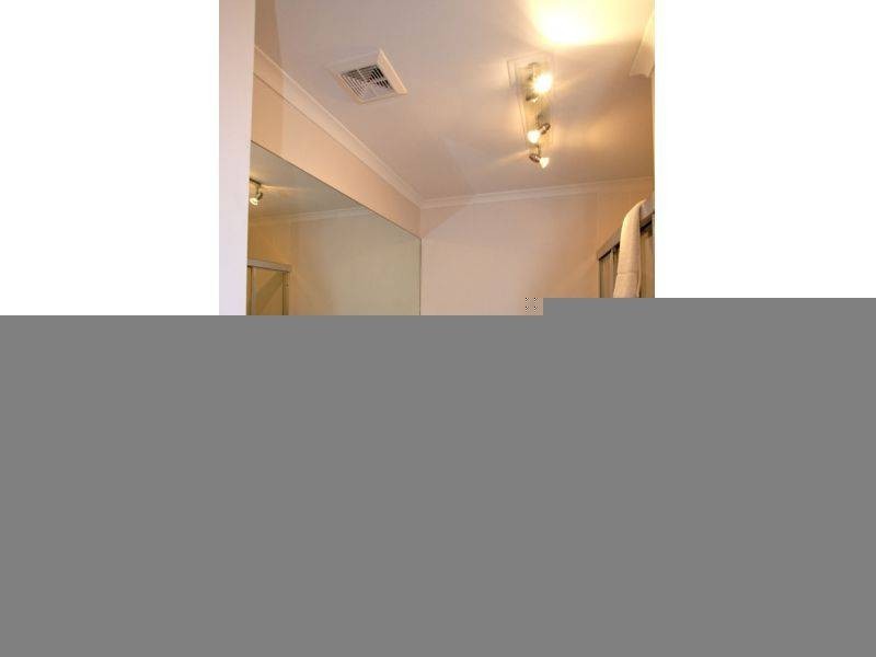 79 Spence Street, Cairns QLD 4870