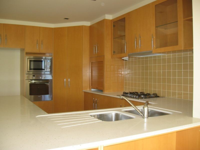 1 The Vistas Drive, Carrara QLD 4211