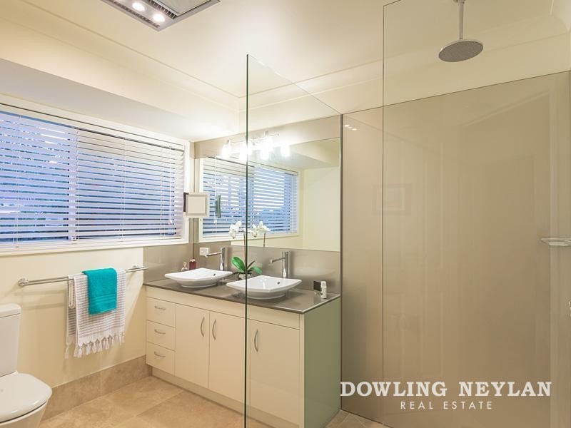 37 Shorehaven Drive, Noosa Waters QLD 4566