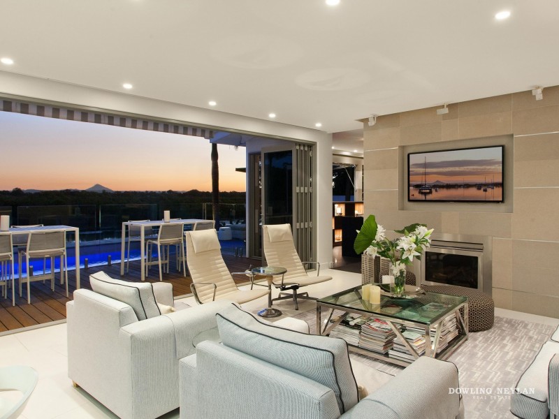 35 Dolphin Crescent, Noosaville QLD 4566