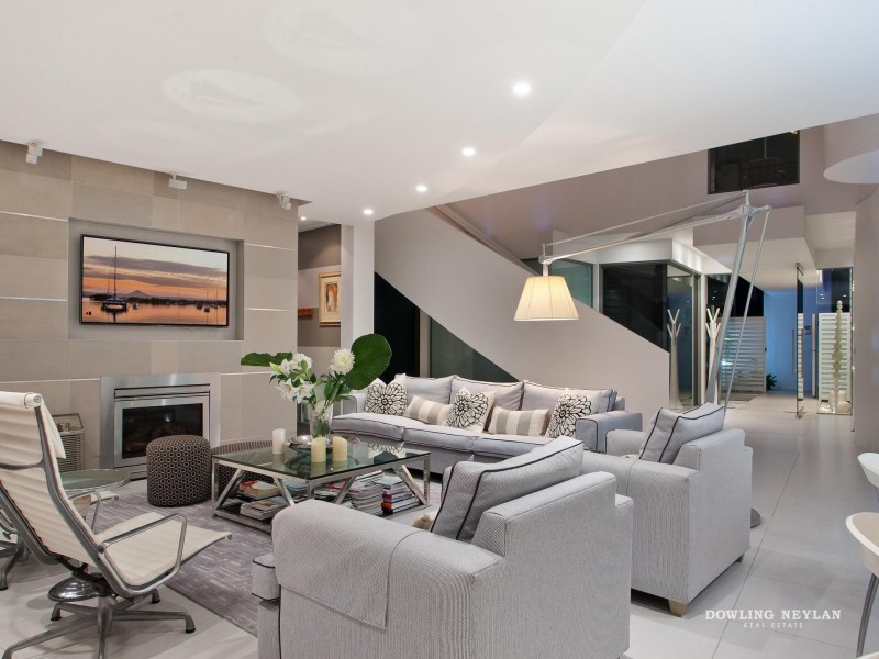 35 Dolphin Crescent, Noosaville QLD 4566