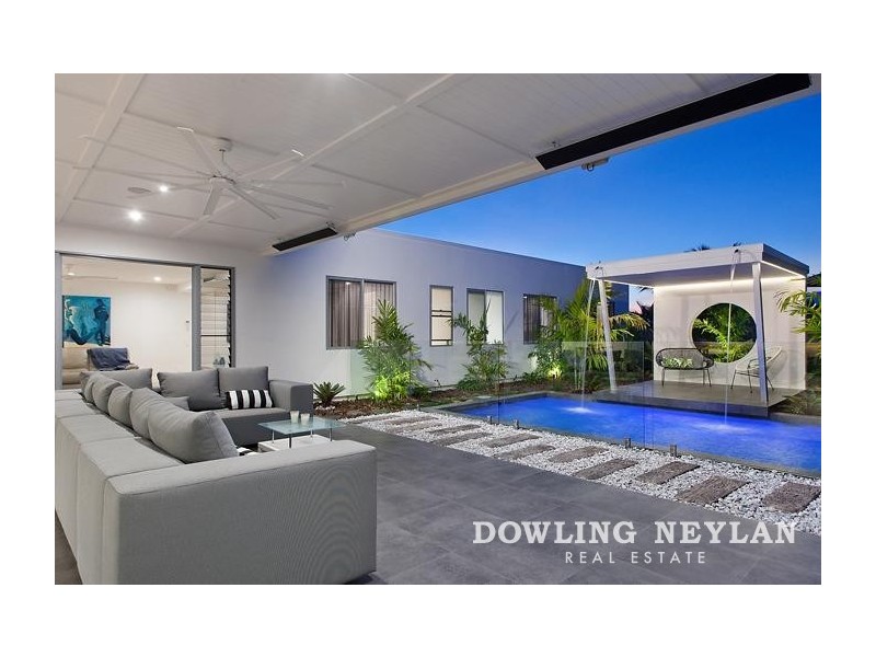 2 Black Beech Road, Noosa Heads QLD 4567