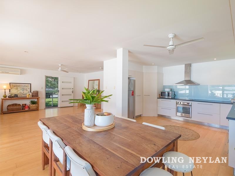 20 Leslie Drive, Noosa Heads QLD 4567