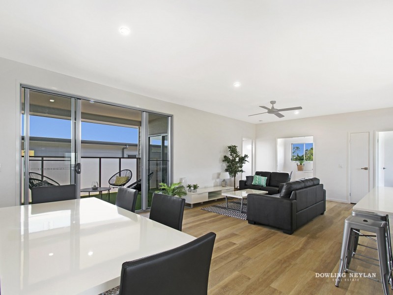 2/5 Kauri Street, Cooroy QLD 4563