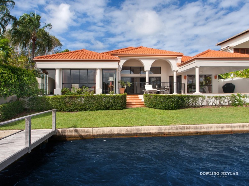 3 Waterside Crt, Noosa Waters QLD 4566