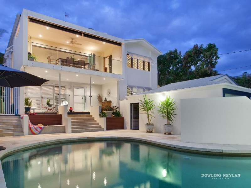 15 Nairana Rest, Noosa Heads QLD 4567