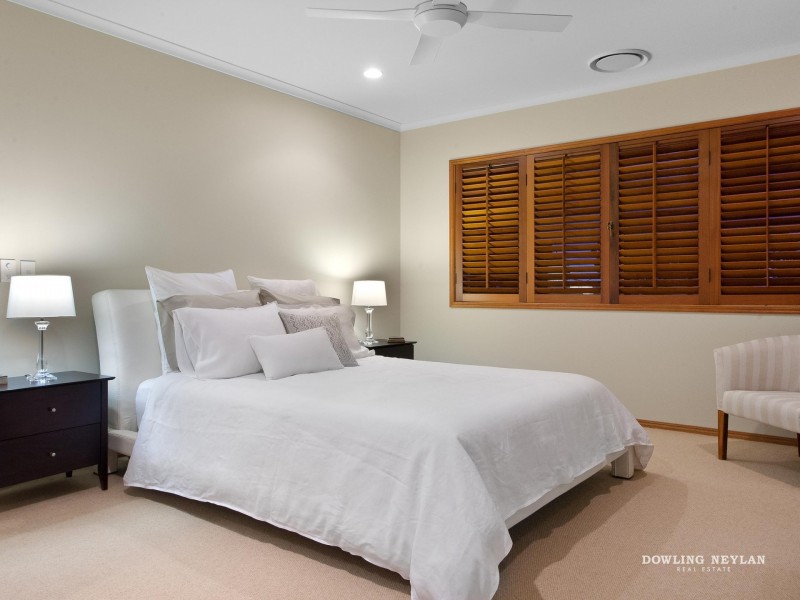 15 Nairana Rest, Noosa Heads QLD 4567