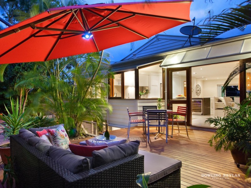 15 Nairana Rest, Noosa Heads QLD 4567