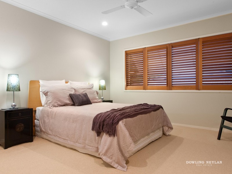 15 Nairana Rest, Noosa Heads QLD 4567