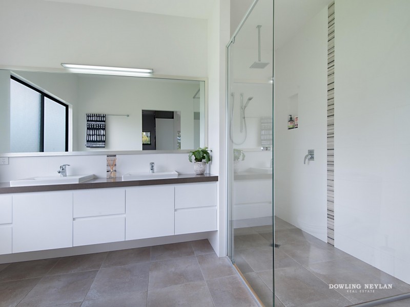 10 Hendry Street, Tewantin QLD 4565