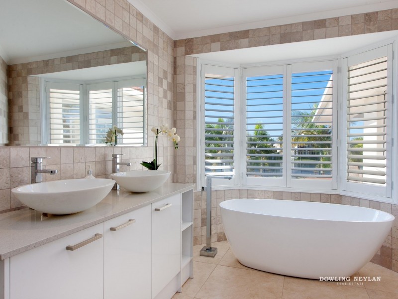 87 Shorehaven Drive, Noosa Waters QLD 4566