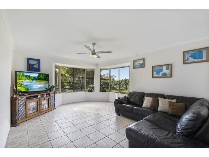 4 Wingara Place, Pomona QLD 4568