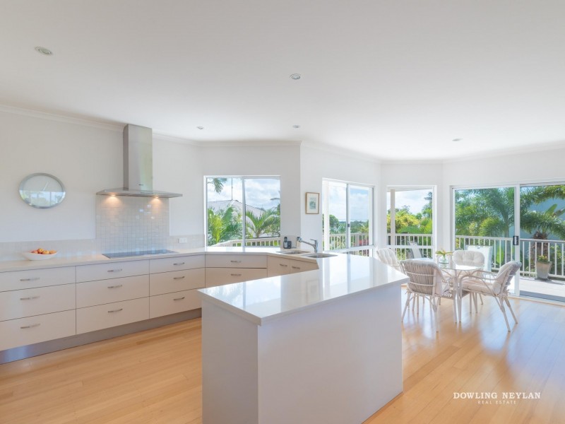 14 Tangmere Crt, Noosa Heads QLD 4567