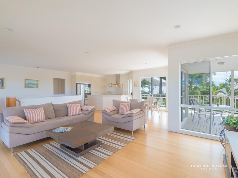14 Tangmere Crt, Noosa Heads QLD 4567