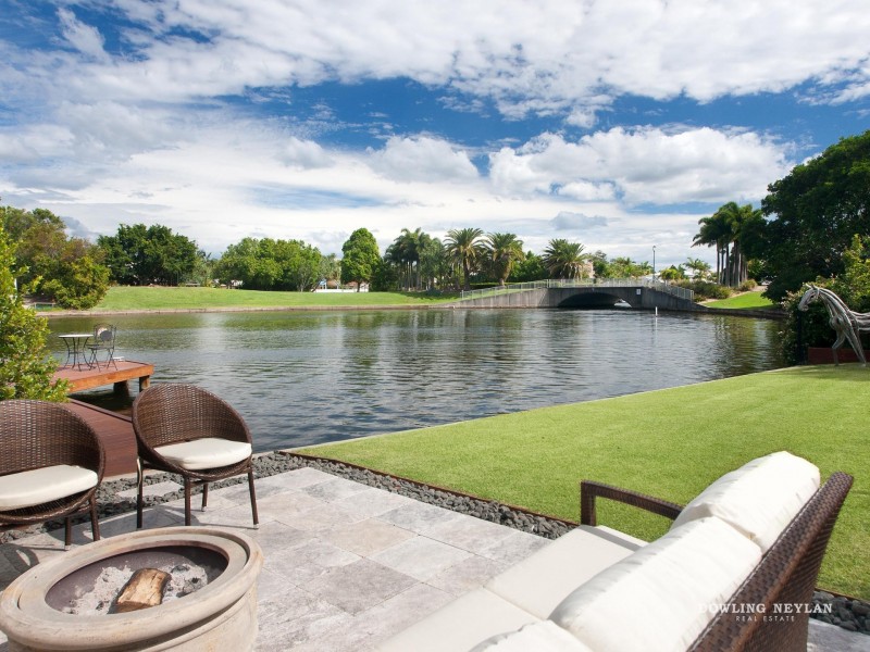 8 Masthead Quay, Noosa Waters QLD 4566