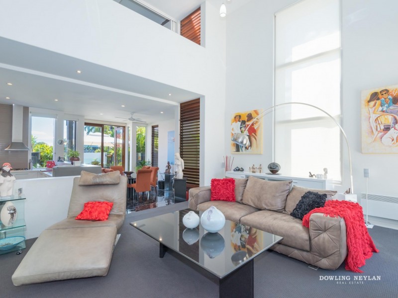 2 Topsails Place, Noosa Waters QLD 4566