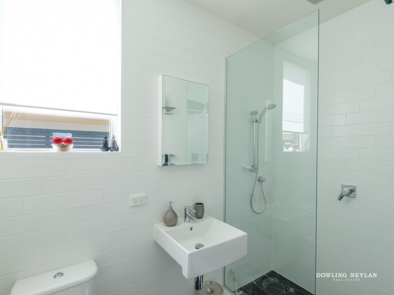 2 Topsails Place, Noosa Waters QLD 4566