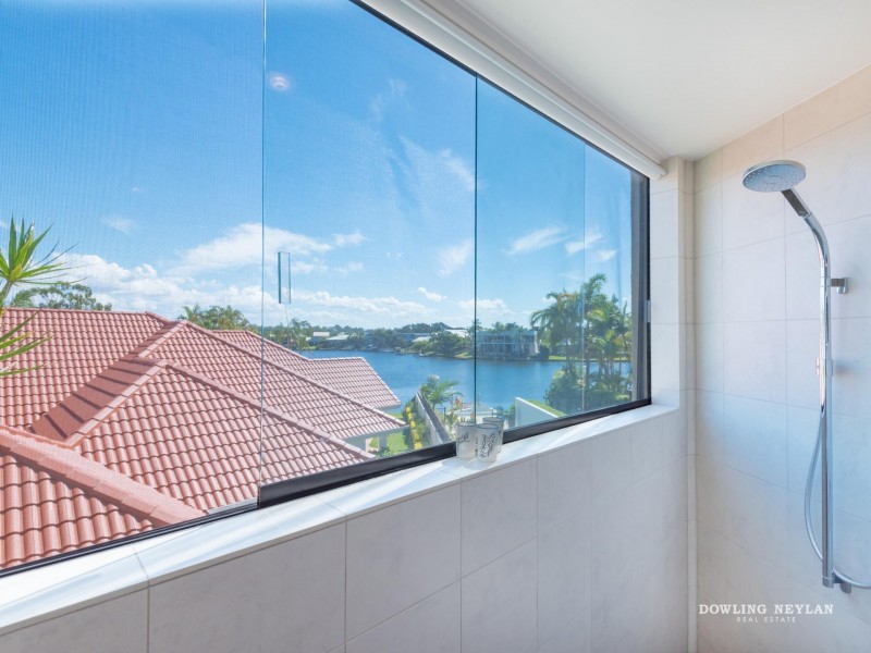 2 Topsails Place, Noosa Waters QLD 4566