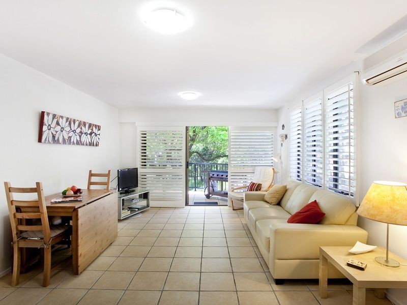 Unit, 1 Descola, Noosa Heads QLD 4567