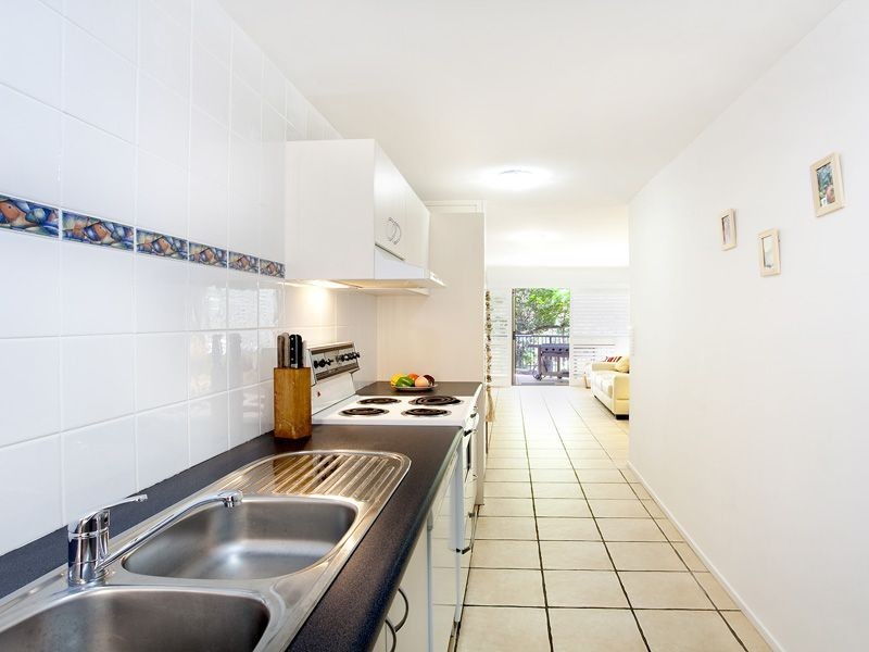 Unit, 1 Descola, Noosa Heads QLD 4567