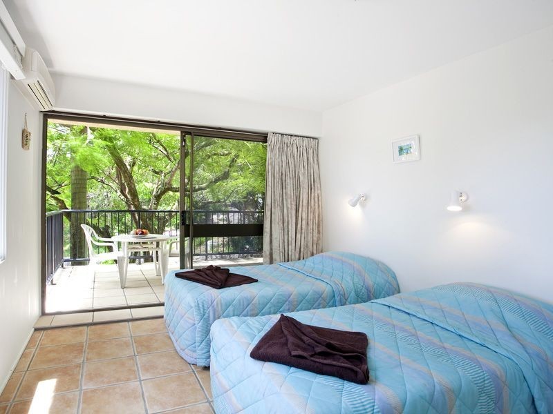 Unit, 1 Descola, Noosa Heads QLD 4567