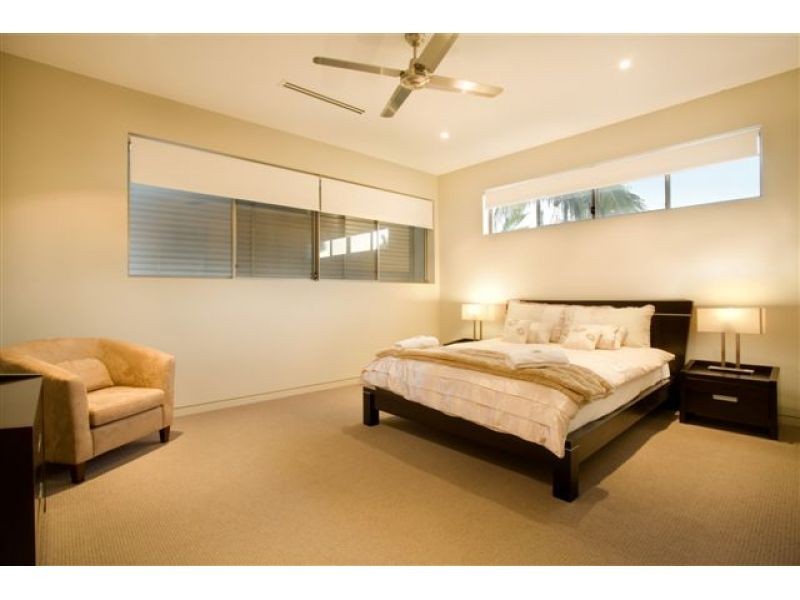 25 Mossman Court, Noosa Heads QLD 4567