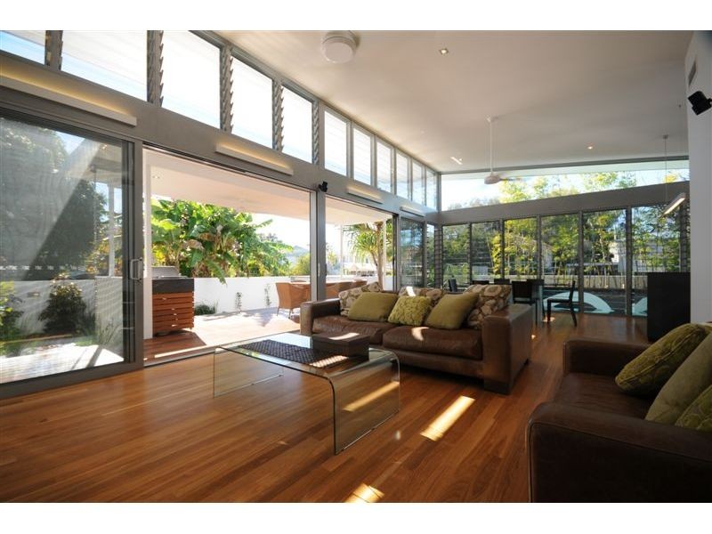 3 CLOUDSLEY Street, Noosaville QLD 4566