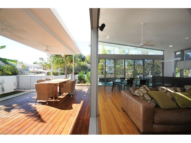 3 CLOUDSLEY Street, Noosaville QLD 4566