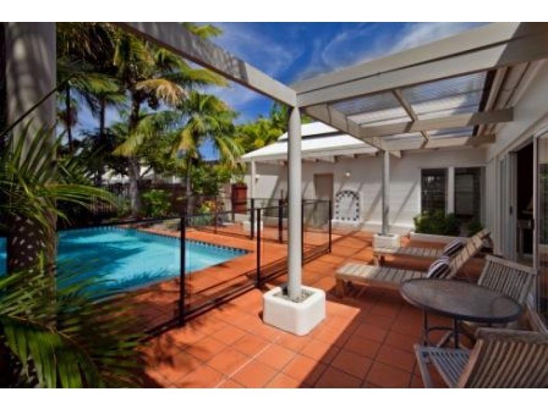 22 Cooran Court, Noosa Heads QLD 4567
