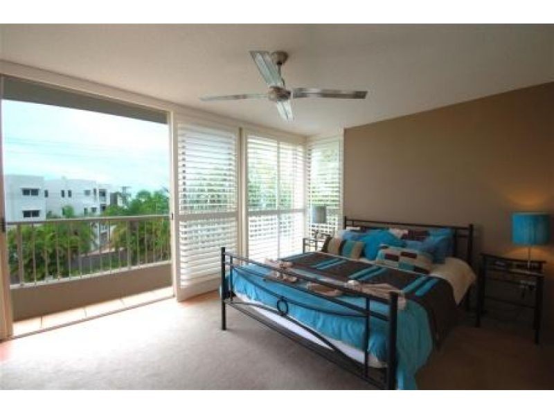 1, 5 Henderson Street, Sunshine Beach QLD 4567