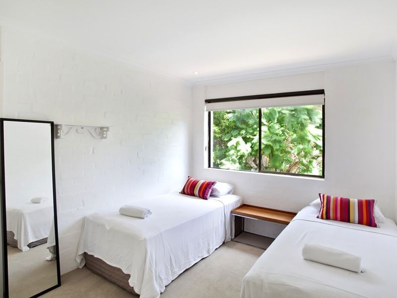 2, 8 Kareela Avenue, Little Cove QLD 4567