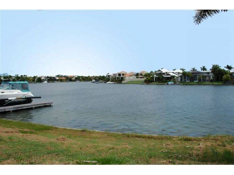 31 Masthead Quay, Noosa Waters QLD 4566