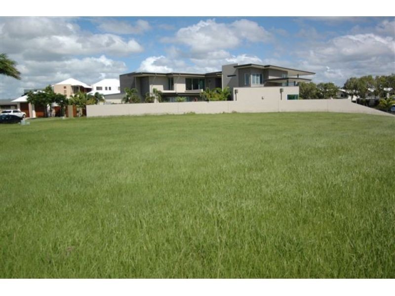 7 Leeside Place, Noosa Waters QLD 4566