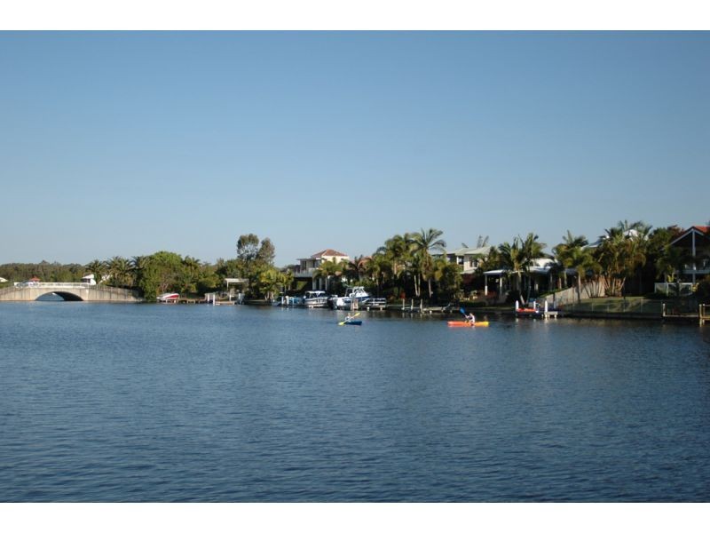 11 Topsails Place, Noosa Waters QLD 4566