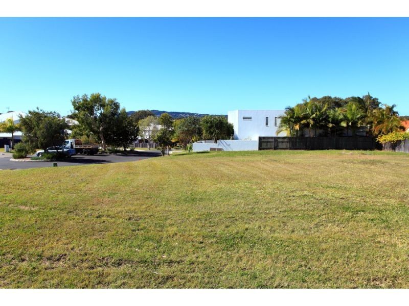 13 Treasure Cove, Noosaville QLD 4566