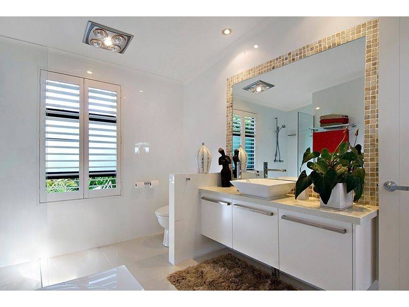 2 Val Crescent, Noosaville QLD 4566