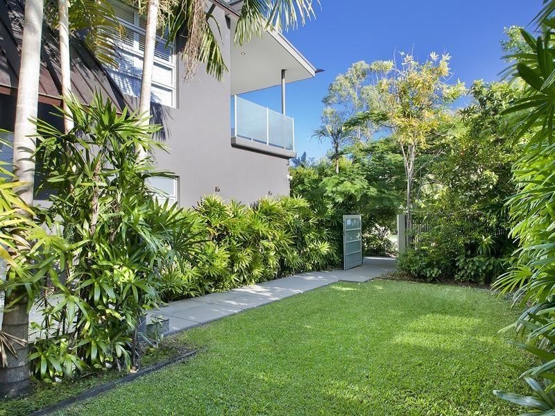 1/28 Edward Street, Noosaville QLD 4566
