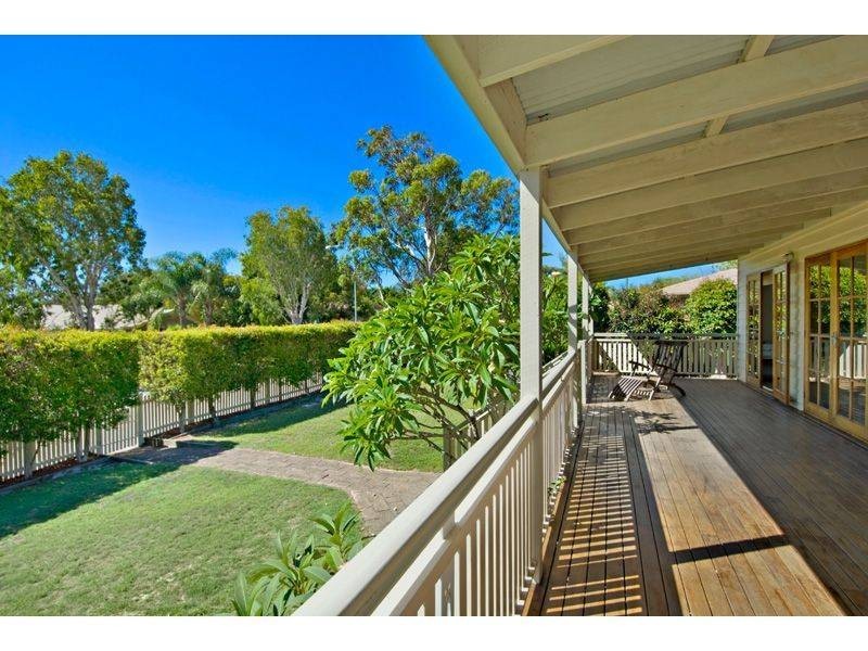 5 Victory Crescent, Sunrise Beach QLD 4567