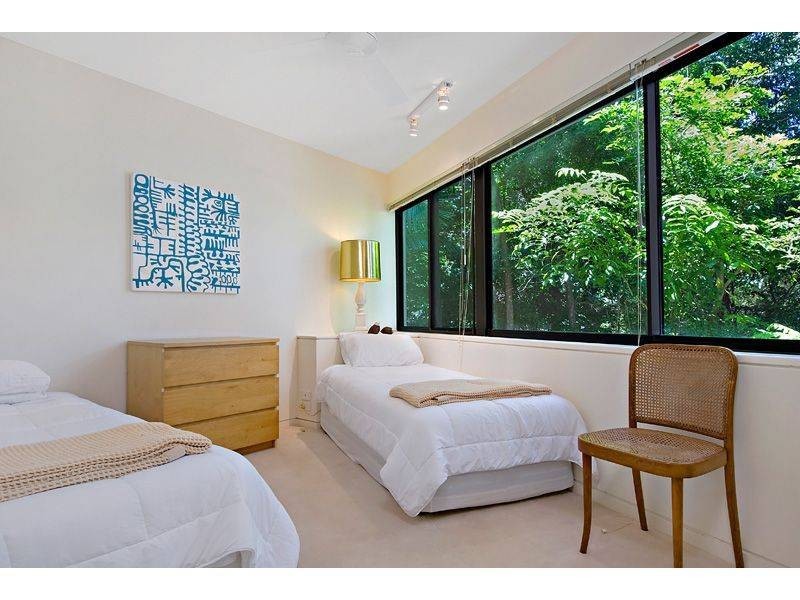 11/2 Pandanus Street, Little Cove QLD 4567