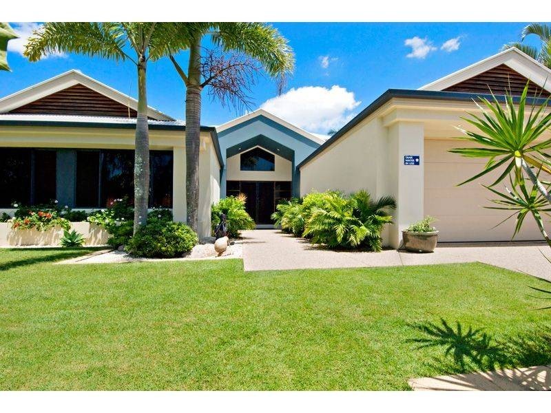 18 Starboard Avenue, Noosaville QLD 4566