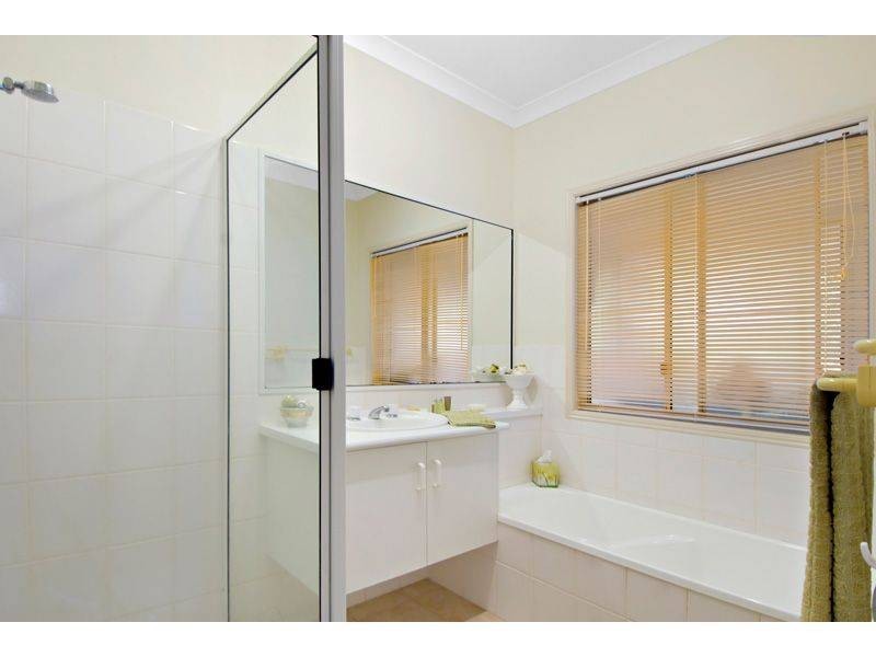 8 Wattle Street, Tewantin QLD 4565