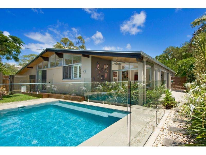 19 Wyona Drive, Noosa Heads QLD 4567